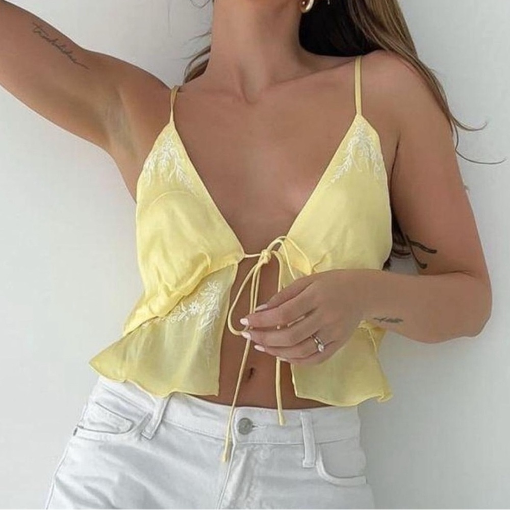 Rumored Yellow Satin Tie-Front Floral Spaghetti Strap Tank Sz L Coquette Girl